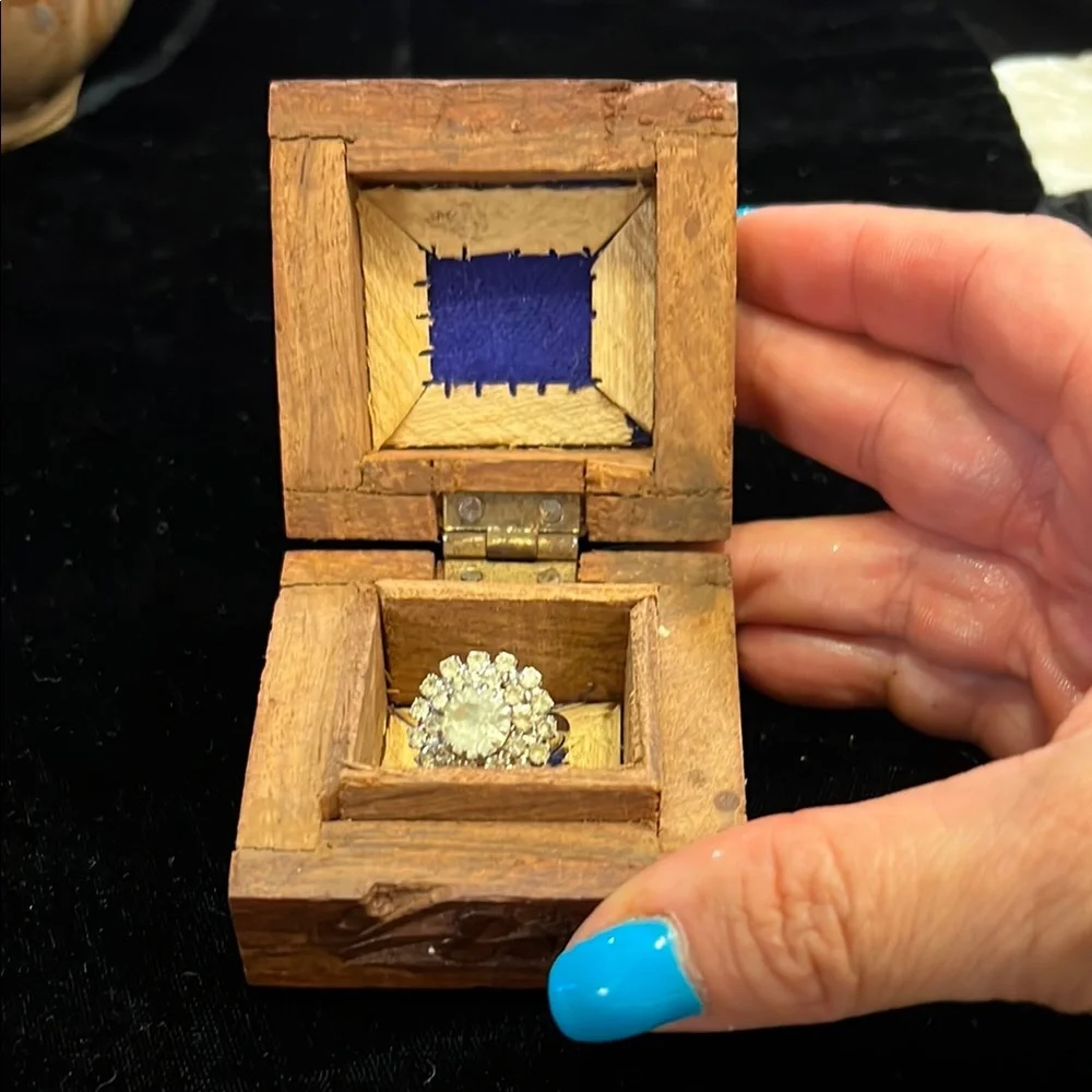 VTG Handcrafted Carved Wooden Trinket Box 2.25